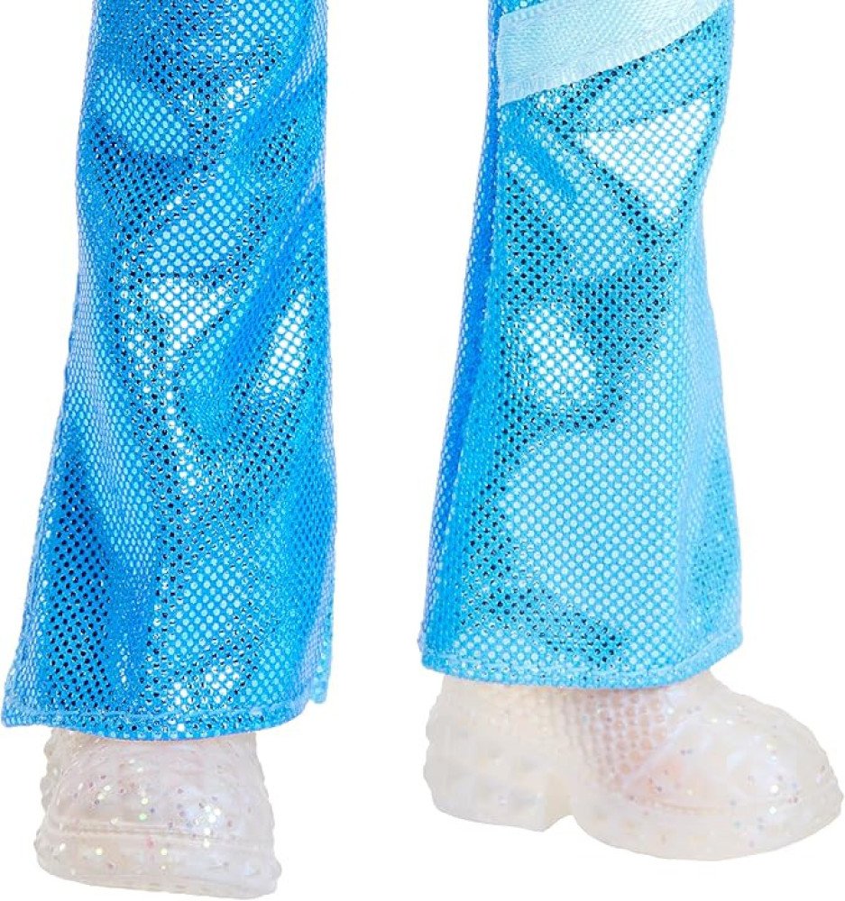 Mattel Disney Descendants 4: The Rise of Red Fashion Doll & Accessory - Princess Chloe Charming, Daughter of Cinderella with Movie-Inspired Clothes & Sword