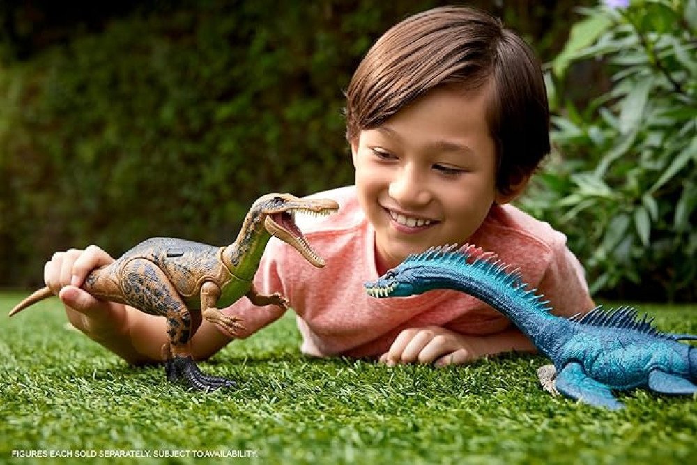 Mattel Jurassic World Chaos Theory Gigantic Trackers Styxosaurus Dinosaur Figure, Large Species Toy, Head Attack, Chomp & Paddle Motion, Digital Play